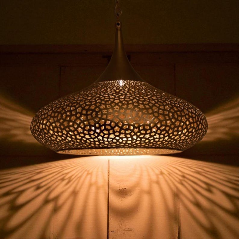 products-fixture8_4cf0ece7-e0f6-4003-b644-c0f561933fe6.jpg Brass pendant light - Handmade Moroccan brass lighting fixture - Image 2