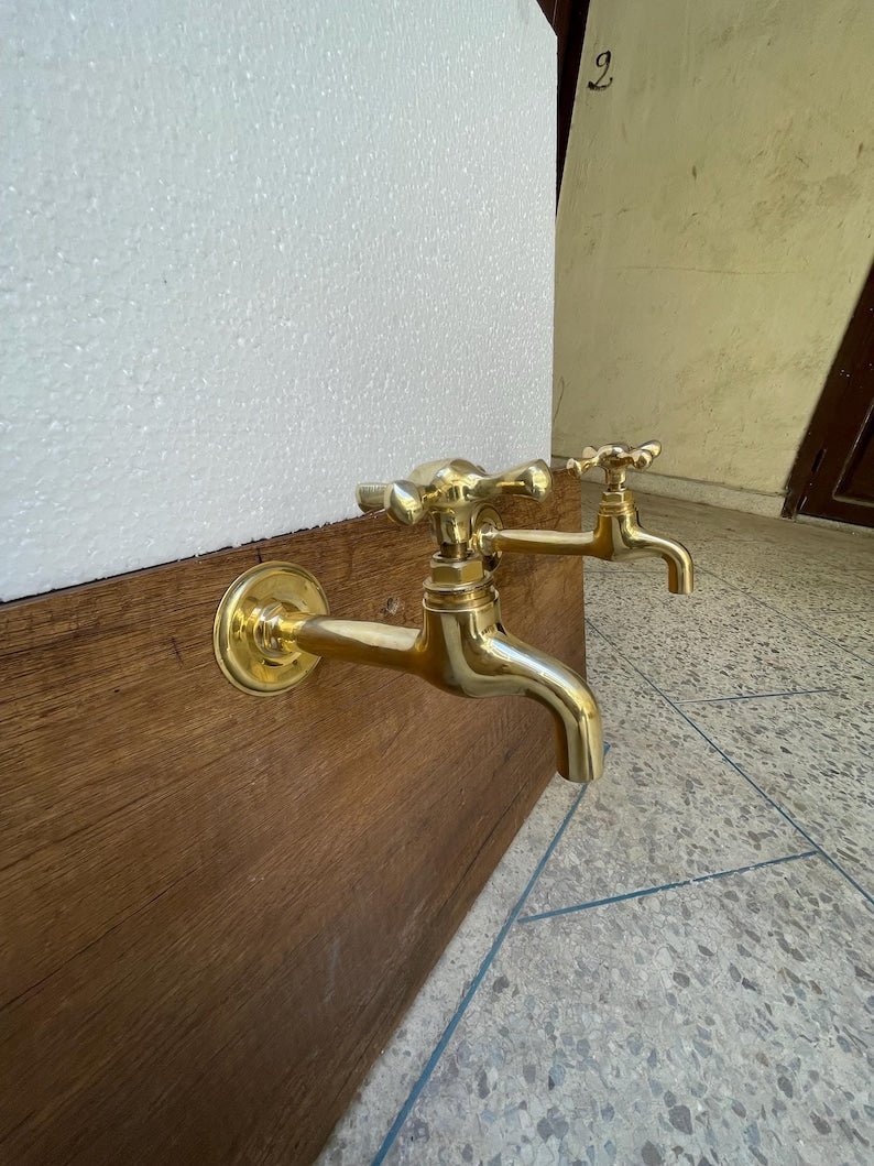 products-plainendfaucet.1.jpg Unlacquered brass wall faucets - Unlacquered plain end faucet.