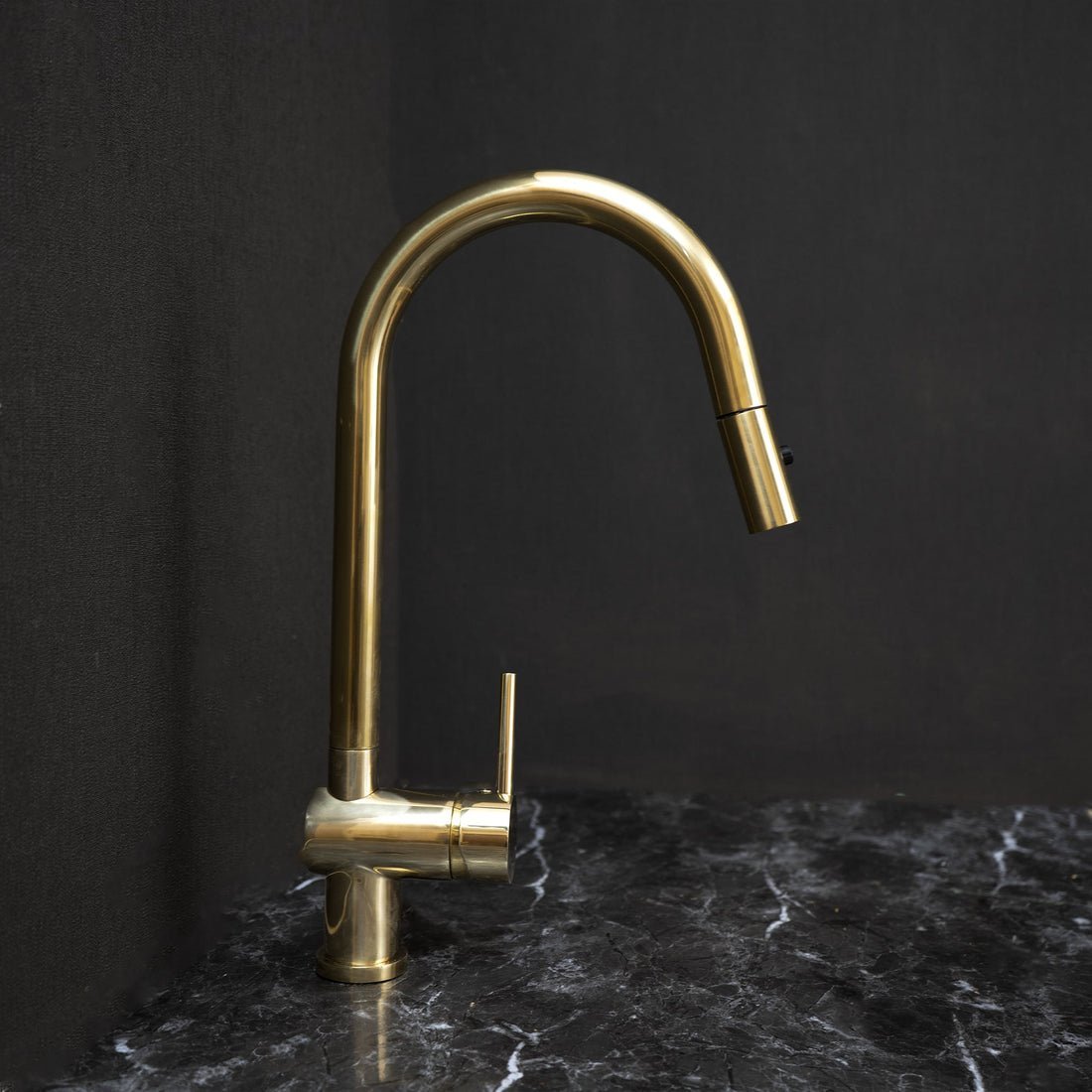 products-pull-downfaucet1.jpg Pull-Down Kitchen Faucet - Image 4